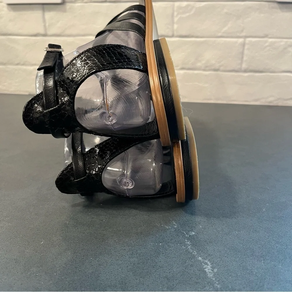 Isola marica sandal